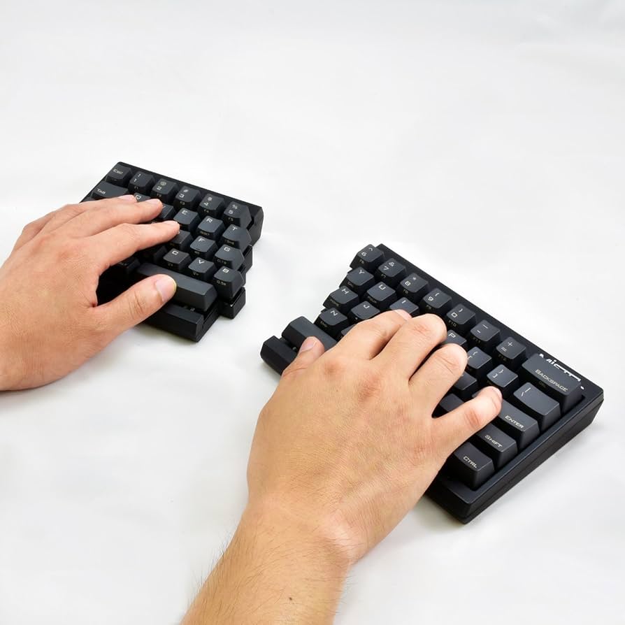 値下げ　MiSTEL BAROCCO MD600 分離式  英語配列 Amazon.co.jp: MiSTEL BAROCCO MD600 分離式 メカニカル